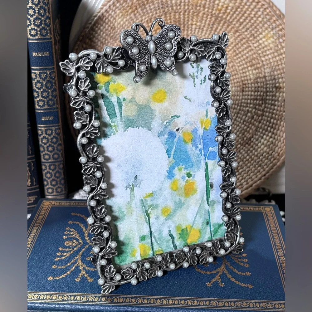 Sicura Butterfly Picture Frame - Italian Designs Silver Floral Photo Frame